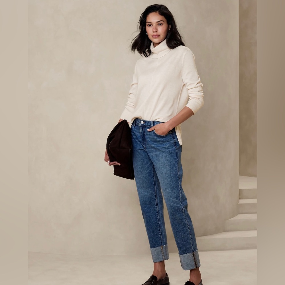 Banana Republic Factory Merino Wool Turtleneck in size S